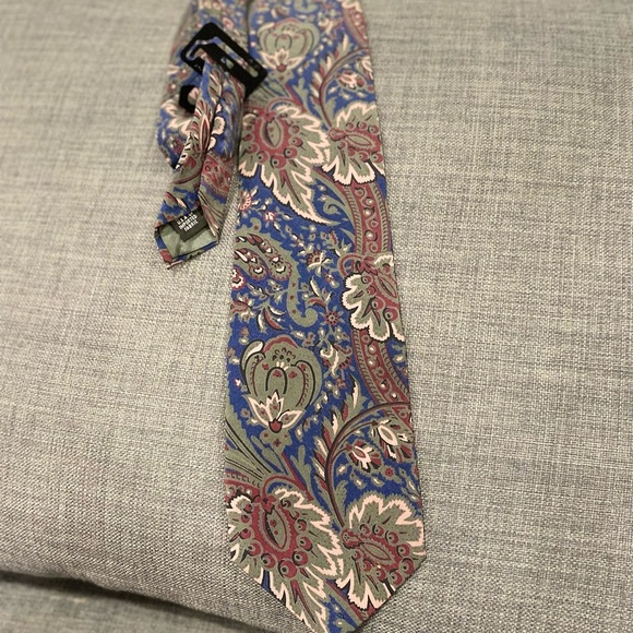 Vintage Christian Dior Monsieur Tie Purple And Floral Like Pattern - Picture 8 of 8